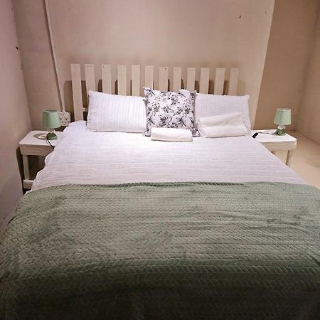 Softlife Guest House Ulundi Екстер'єр фото
